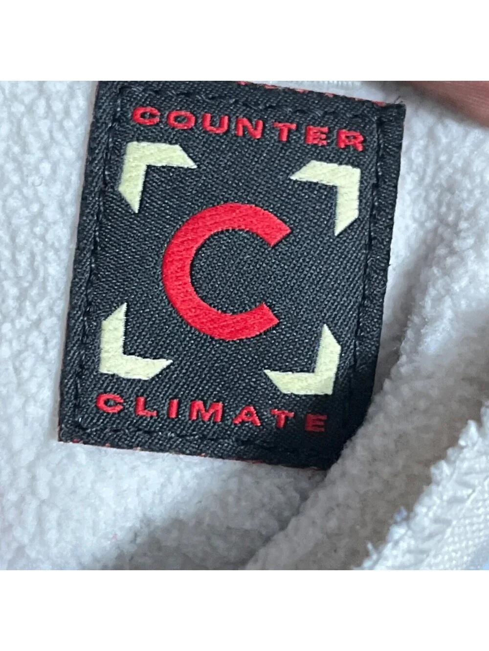 Converse discoloration toe